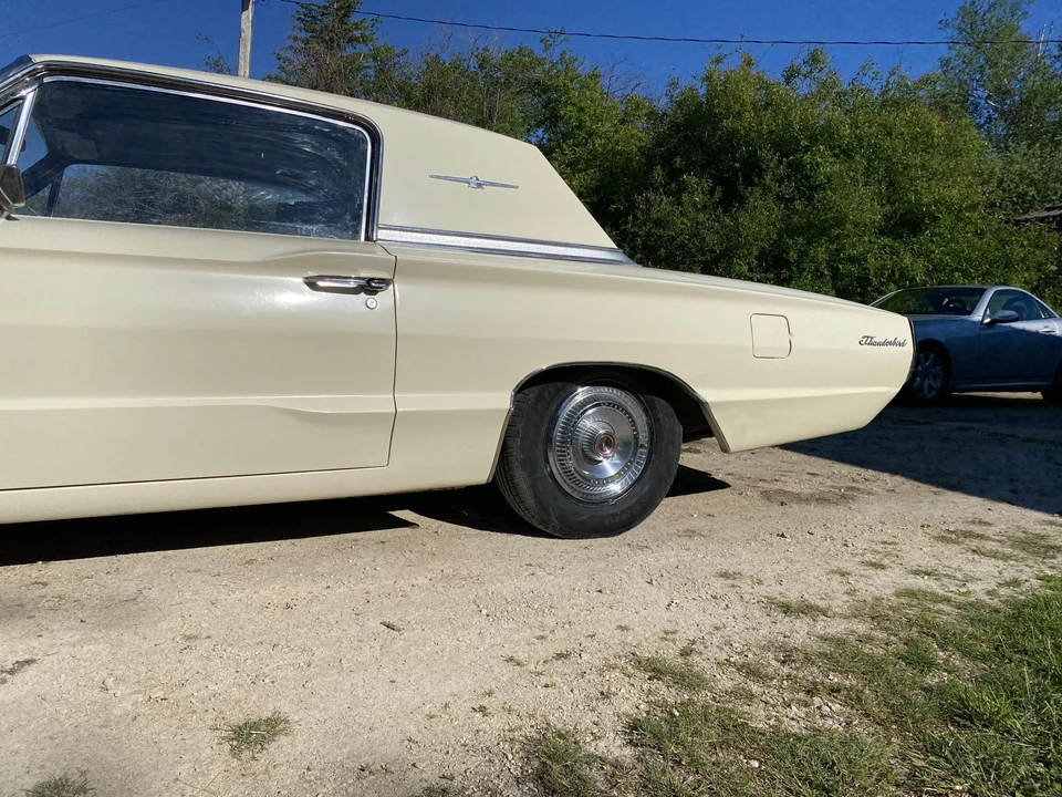 1966 Ford Thunderbird 4th Gen - Image 30 of 31