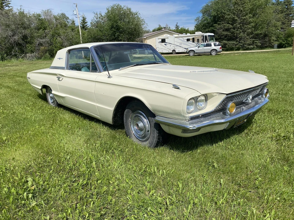 1966 Ford Thunderbird 4th Gen - Image 9 of 31