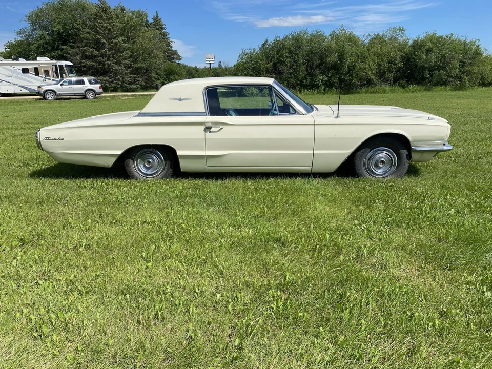 1966 Ford Thunderbird 4th Gen - Image 8 of 31