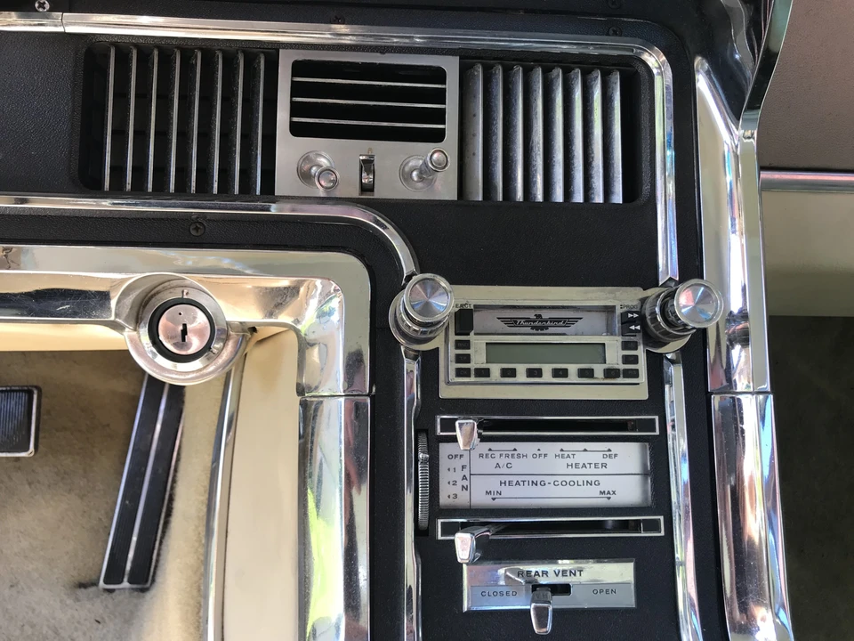 1966 Ford Thunderbird 4th Gen - Image 30 of 31