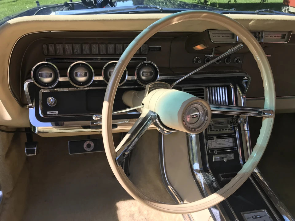 1966 Ford Thunderbird 4th Gen - Image 27 of 31