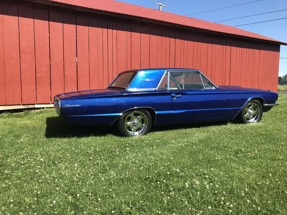 1966 Ford Thunderbird 4th Gen - Image 12 of 31