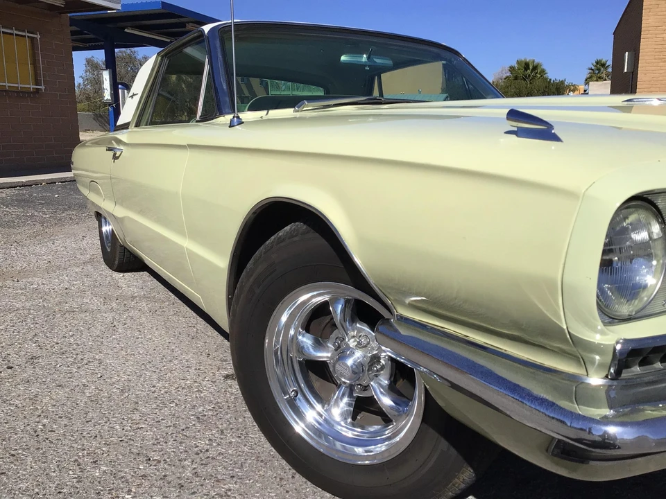 1966 Ford Thunderbird 4th Gen - Image 17 of 31