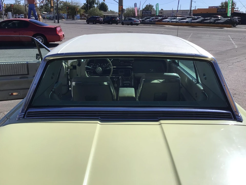 1966 Ford Thunderbird 4th Gen - Image 23 of 31