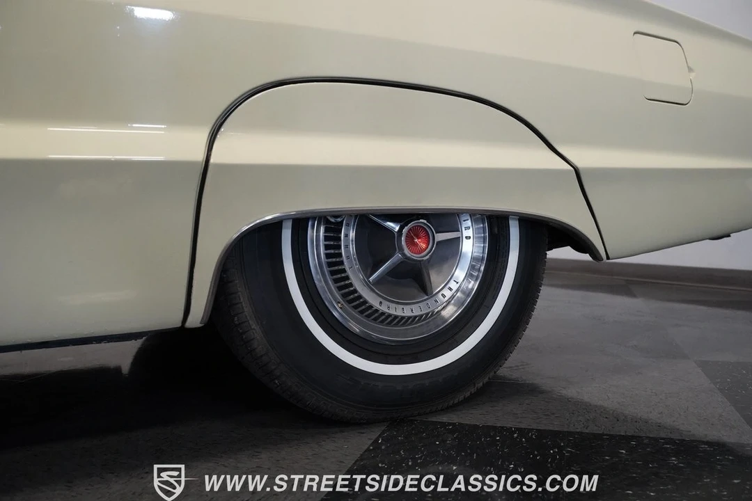 1966 Ford Thunderbird 4th Gen - Image 18 of 21