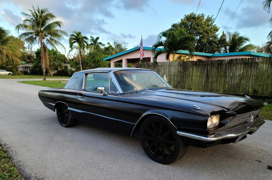 1966 Ford Thunderbird 3rd Gen - Image 2 of 9