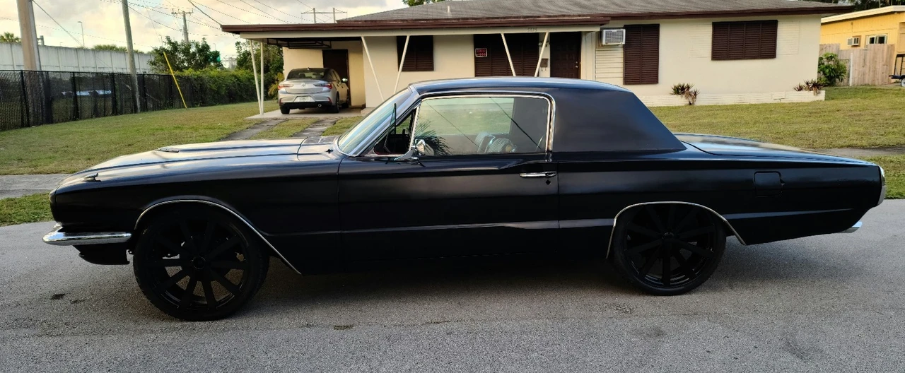 1966 Ford Thunderbird 3rd Gen - Image 4 of 9