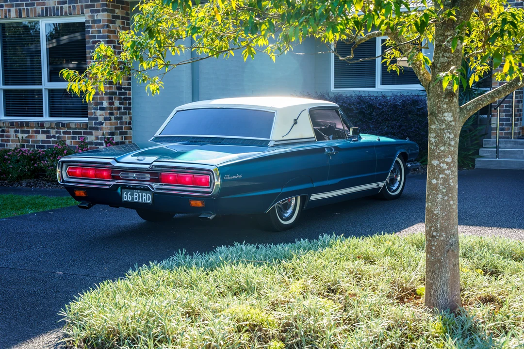 1966 Ford Thunderbird 4th Gen - Image 9 of 31