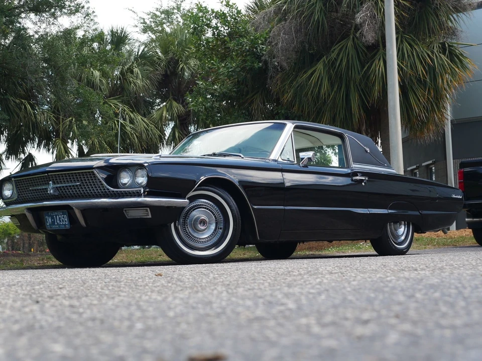 1966 Ford Thunderbird 4th Gen - Image 7 of 24