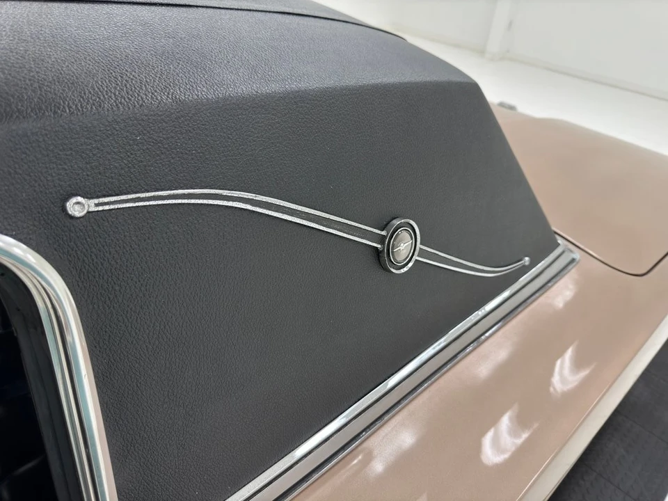 1966 Ford Thunderbird 4th Gen - Image 17 of 21