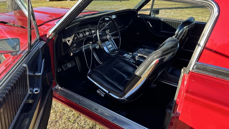 1966 Ford Thunderbird 4th Gen - Image 5 of 6