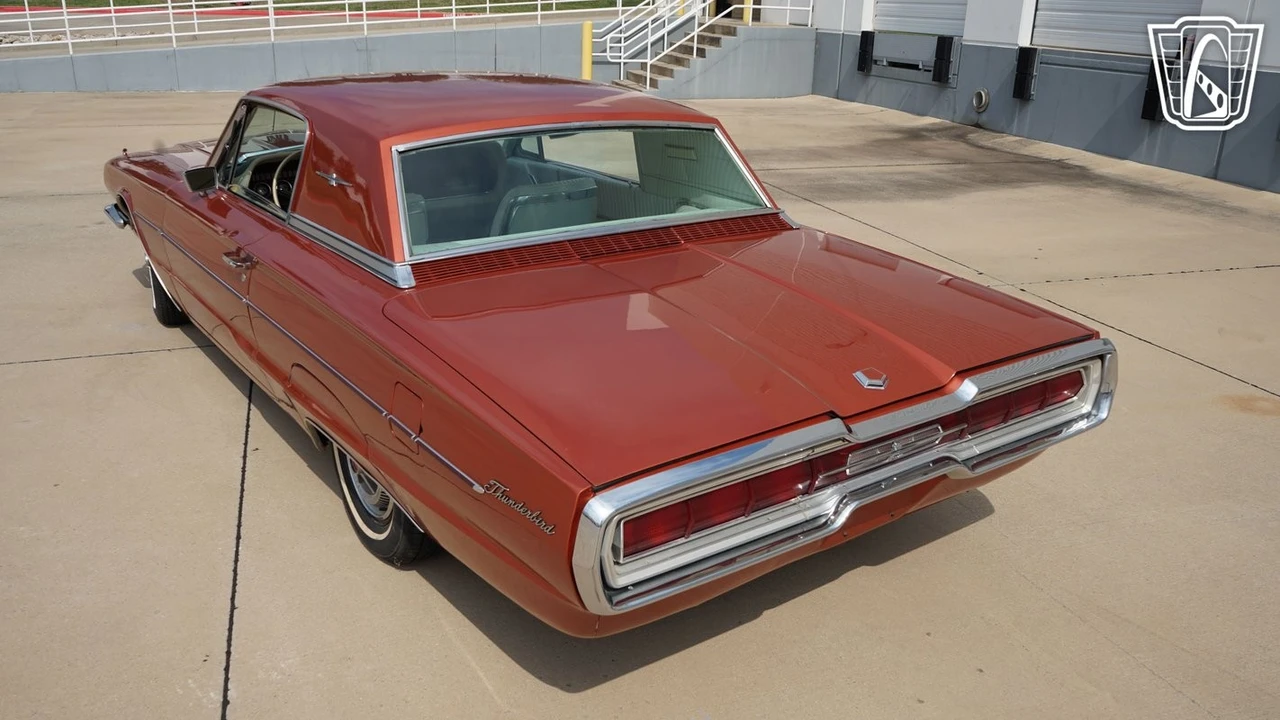 1966 Ford Thunderbird 3rd Gen - Image 10 of 12