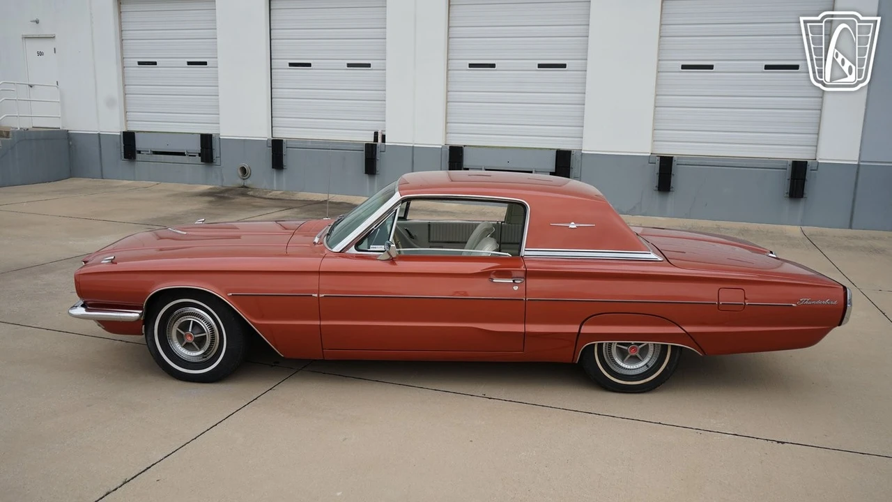 1966 Ford Thunderbird 3rd Gen - Image 6 of 12