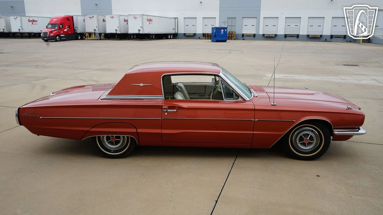 1966 Ford Thunderbird 4th Gen - Image 16 of 21