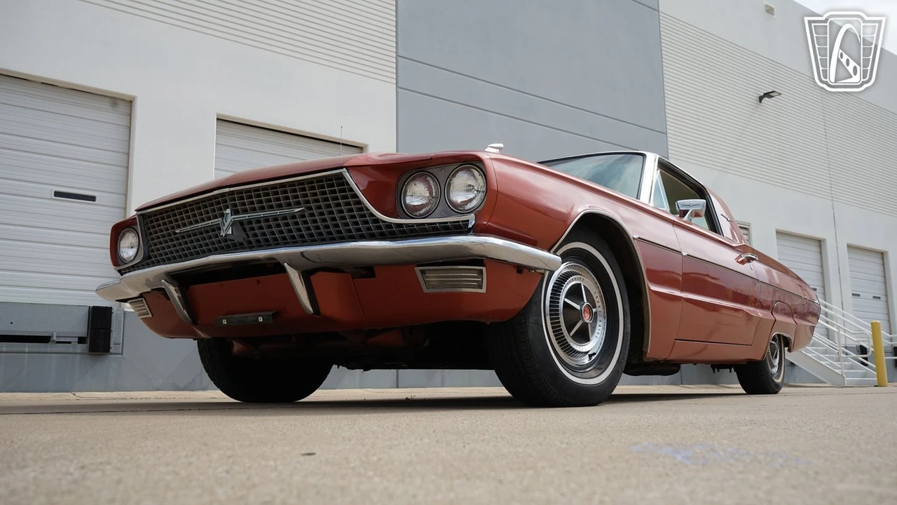 1966 Ford Thunderbird 3rd Gen - Image 5 of 12
