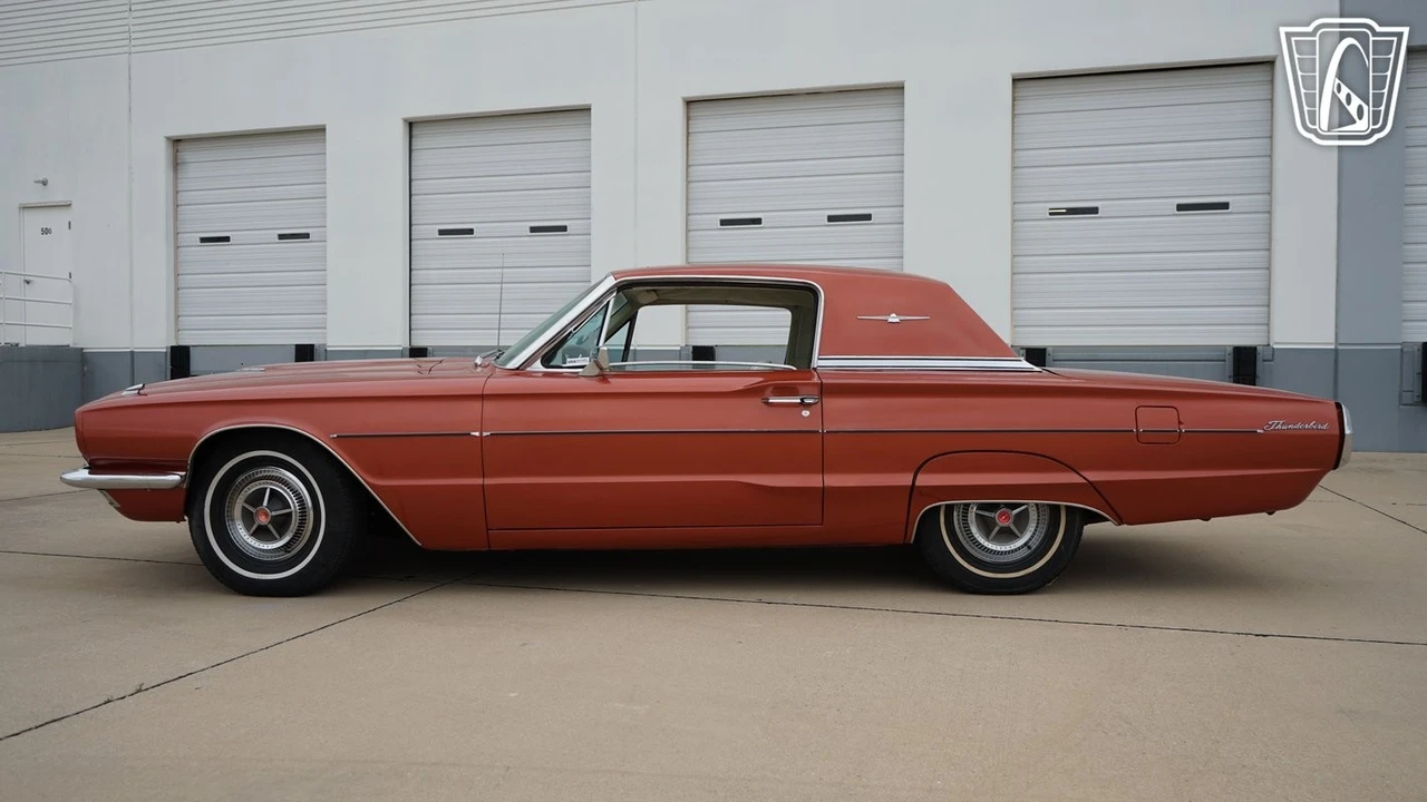 1966 Ford Thunderbird 3rd Gen - Image 8 of 12
