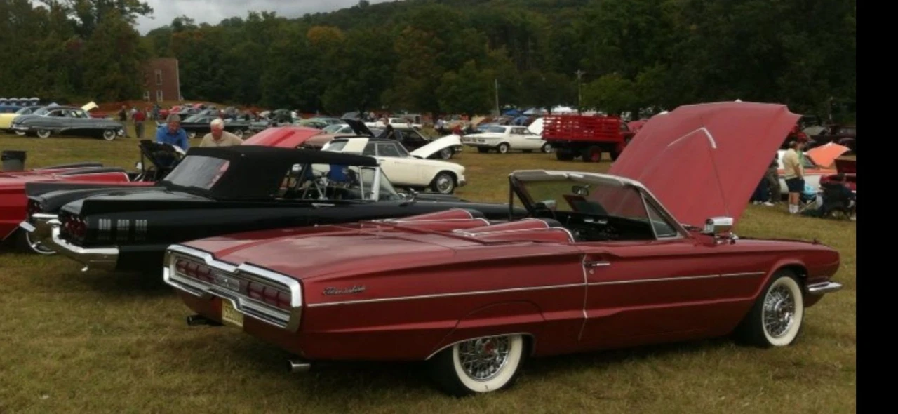 1966 Ford Thunderbird 4th Gen - Image 22 of 31