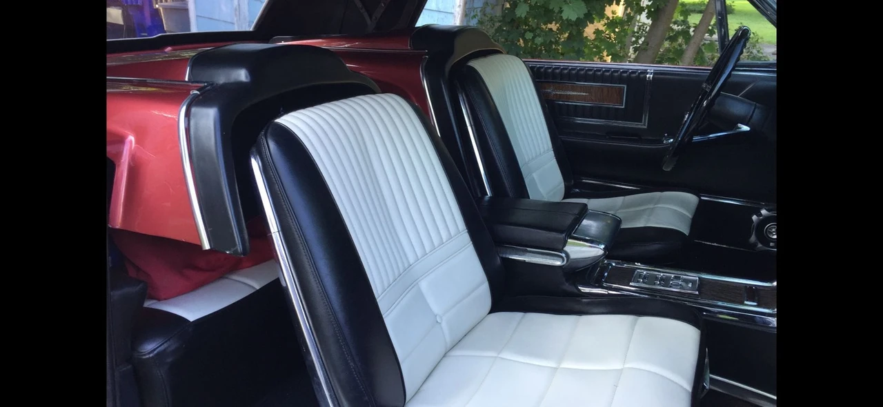 1966 Ford Thunderbird 4th Gen - Image 27 of 31