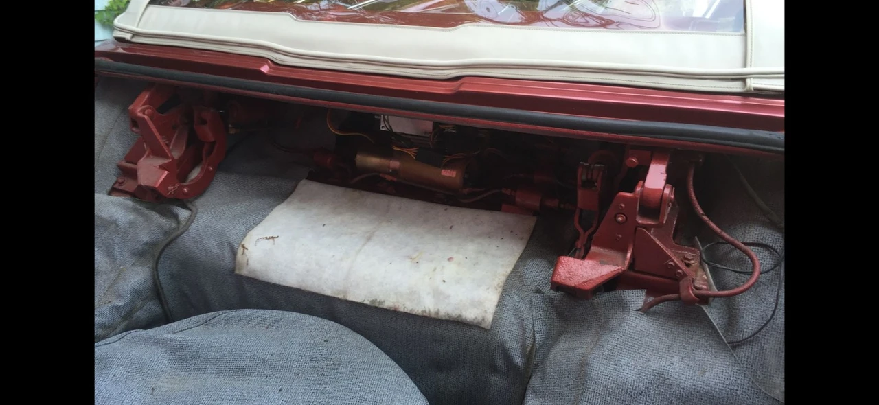 1966 Ford Thunderbird 4th Gen - Image 29 of 31