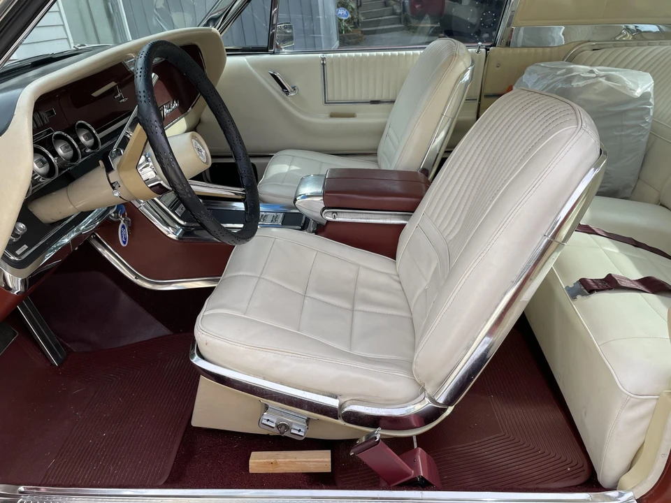 1966 Ford Thunderbird 4th Gen - Image 23 of 31