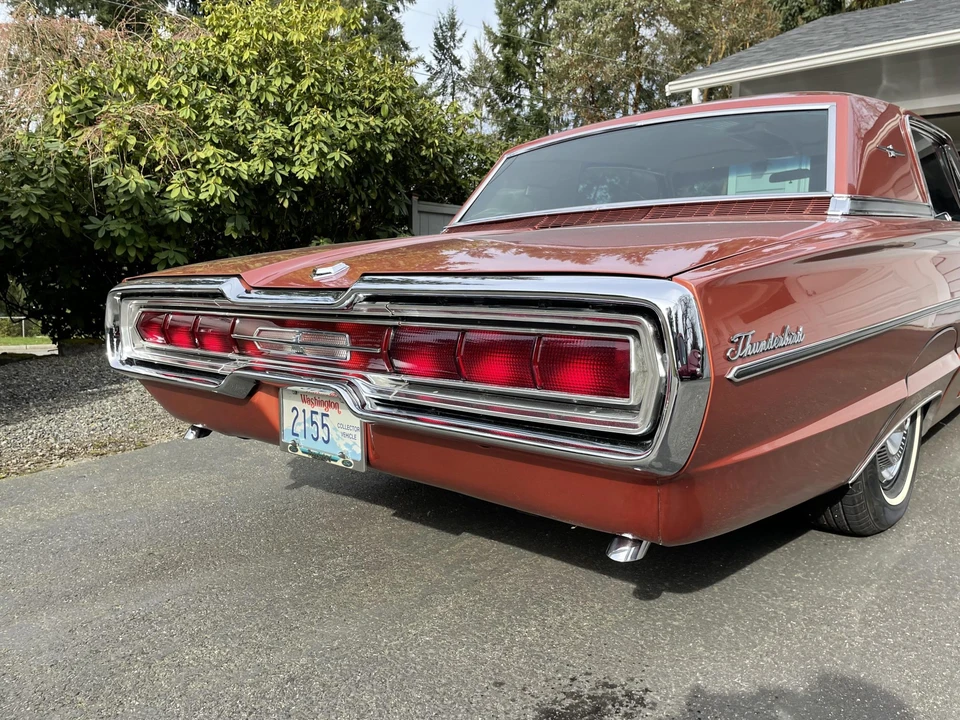 1966 Ford Thunderbird 4th Gen - Image 14 of 31