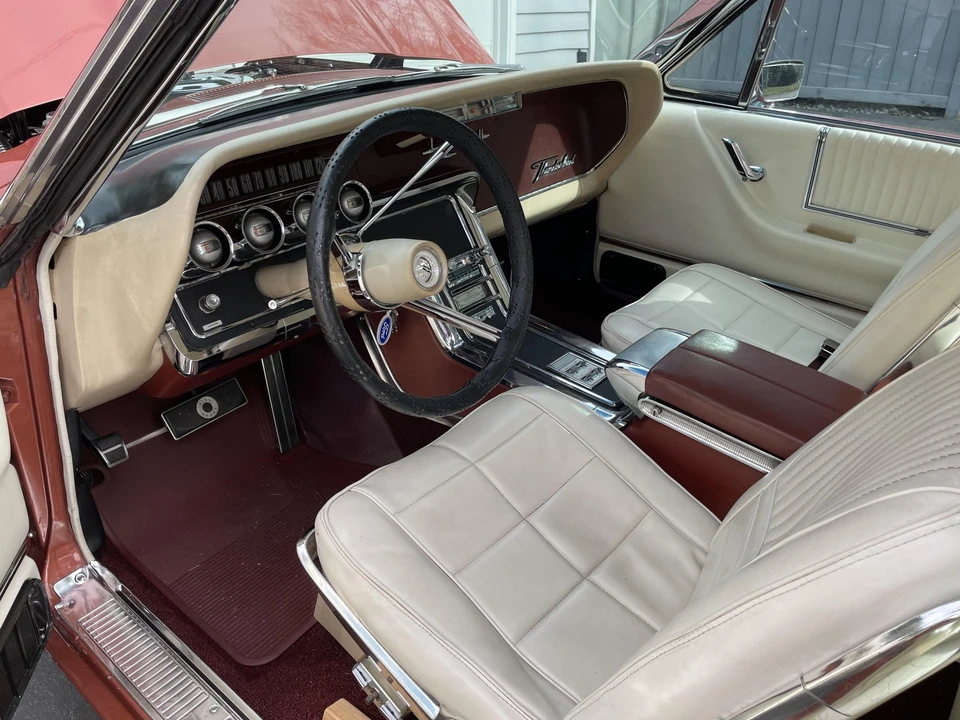 1966 Ford Thunderbird 4th Gen - Image 25 of 31