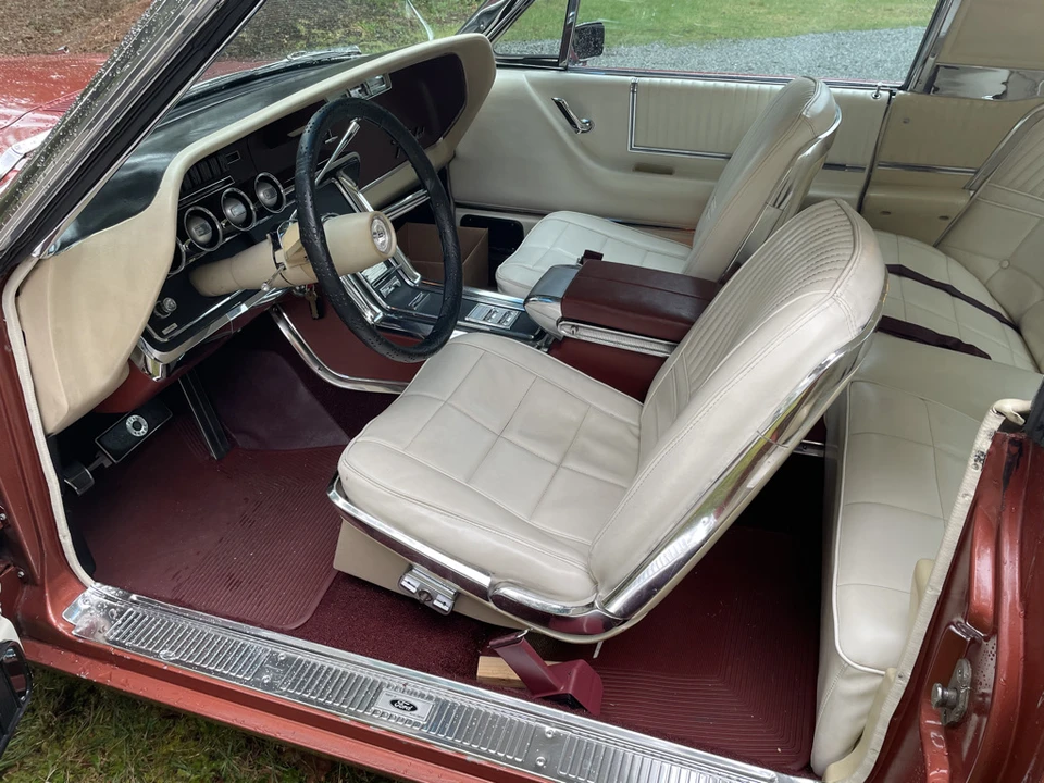 1966 Ford Thunderbird 4th Gen - Image 24 of 31