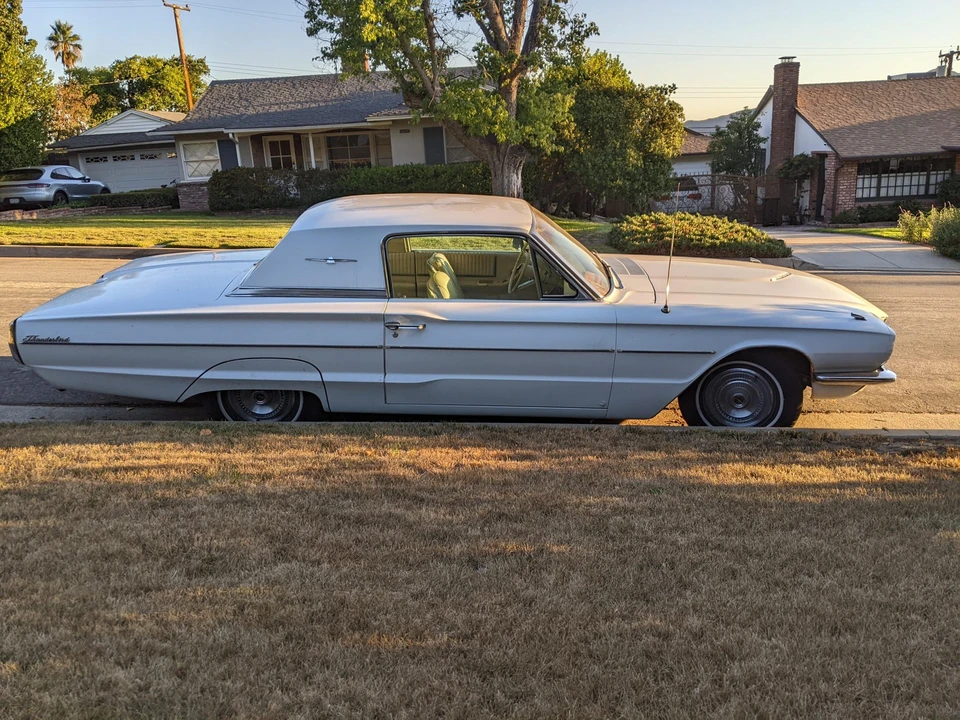 1966 Ford Thunderbird 4th Gen - Image 17 of 31