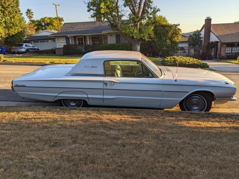 1966 Ford Thunderbird 4th Gen - Image 18 of 31