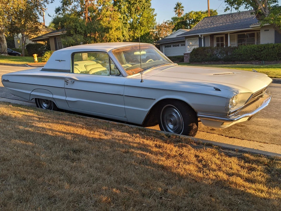 1966 Ford Thunderbird 4th Gen - Image 11 of 31