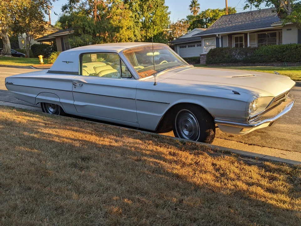1966 Ford Thunderbird 4th Gen - Image 12 of 31