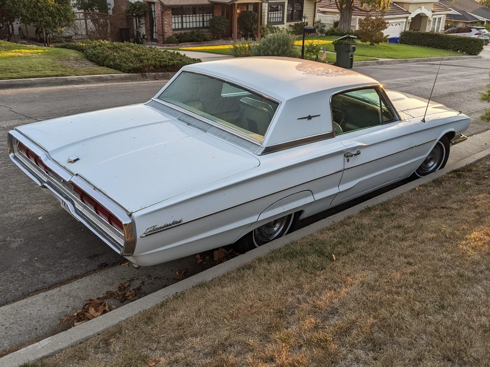 1966 Ford Thunderbird 4th Gen - Image 20 of 31
