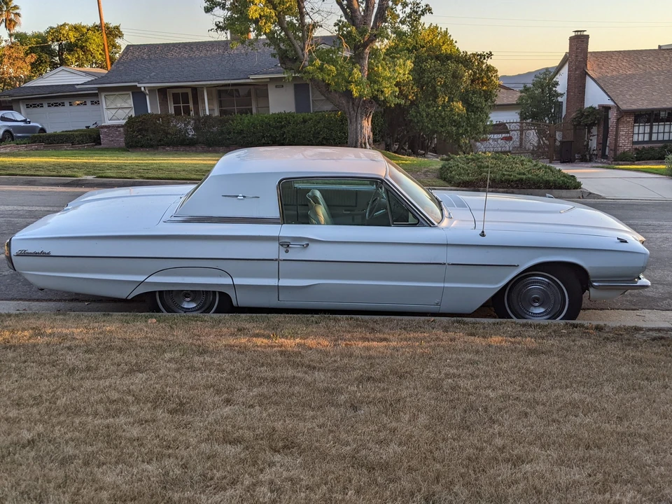 1966 Ford Thunderbird 4th Gen - Image 14 of 31