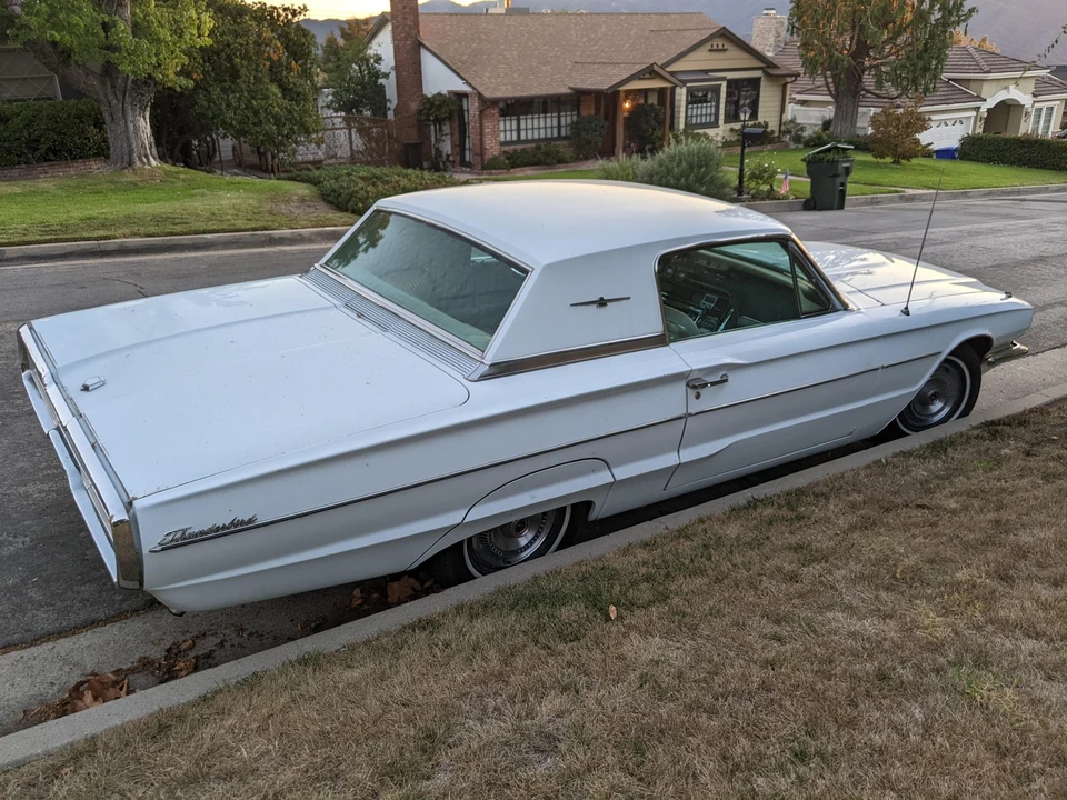 1966 Ford Thunderbird 4th Gen - Image 22 of 31