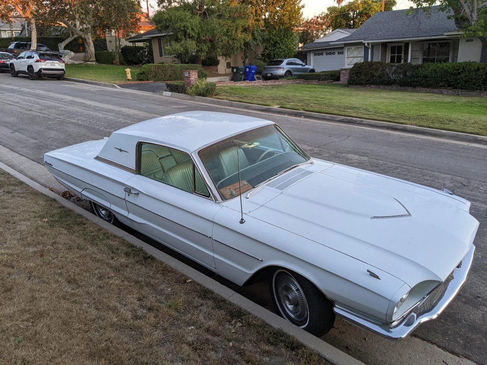 1966 Ford Thunderbird 4th Gen - Image 7 of 31