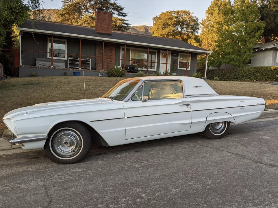 1966 Ford Thunderbird 4th Gen - Image 2 of 31