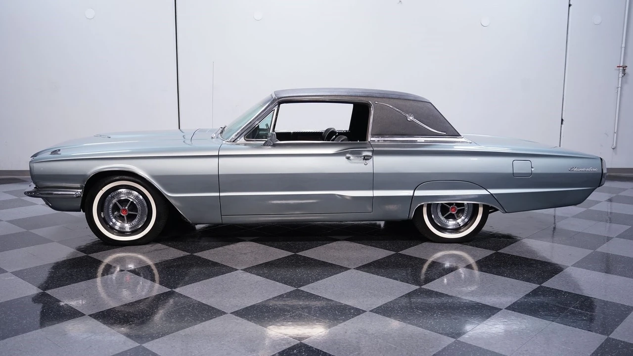 1966 Ford Thunderbird 3rd Gen - Image 3 of 21