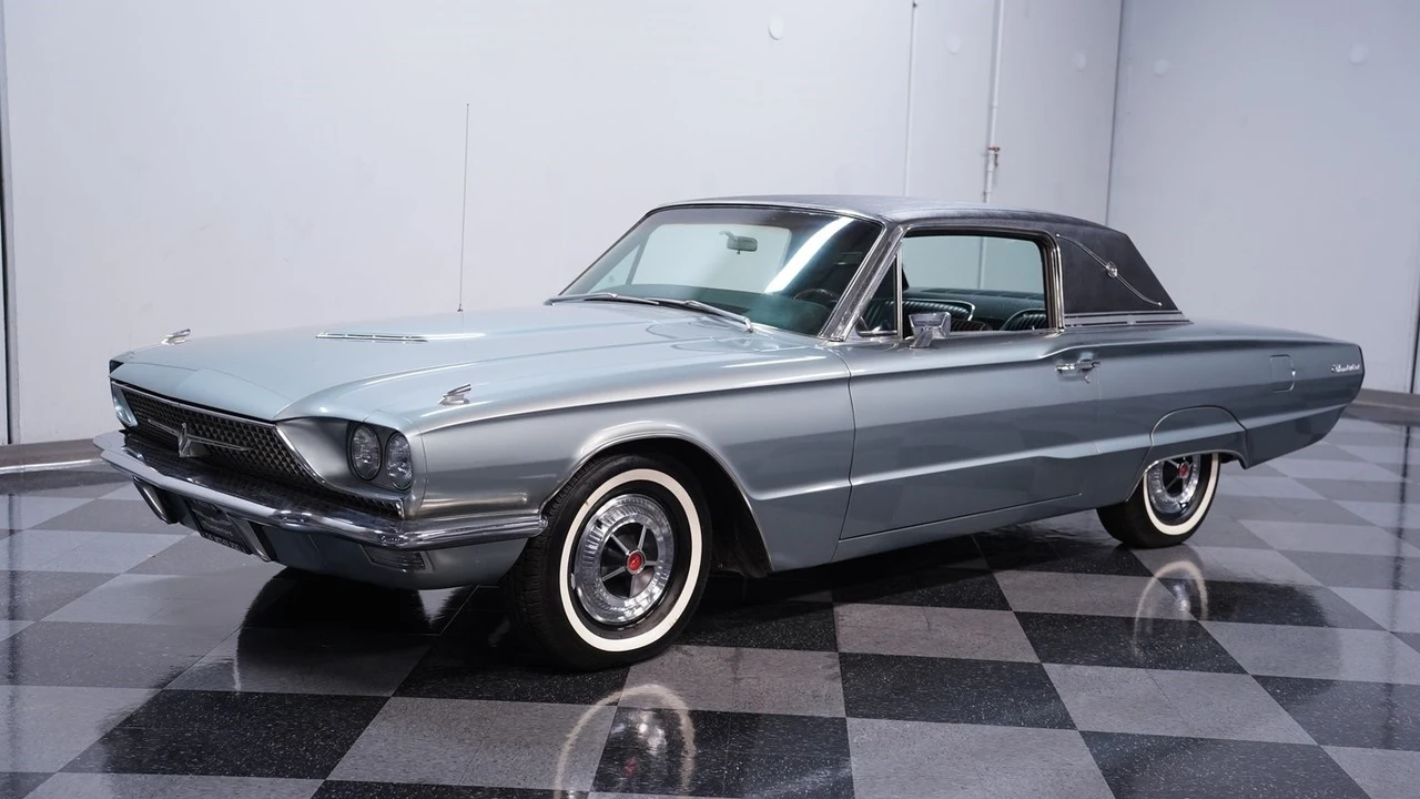 1966 Ford Thunderbird 3rd Gen - Image 7 of 21