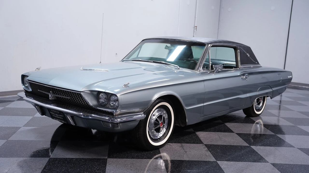 1966 Ford Thunderbird 3rd Gen - Image 5 of 21