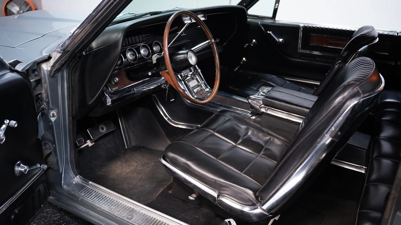 1966 Ford Thunderbird 3rd Gen - Image 5 of 21