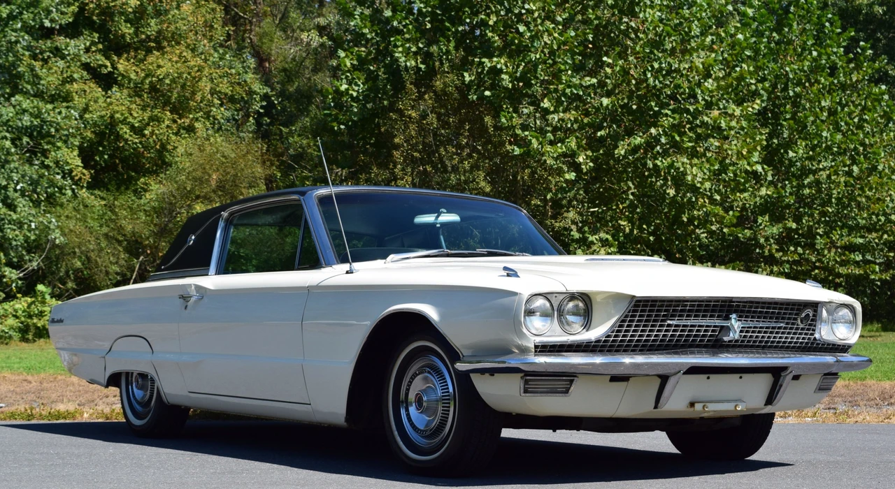 1966 Ford Thunderbird 4th Gen - Image 7 of 31