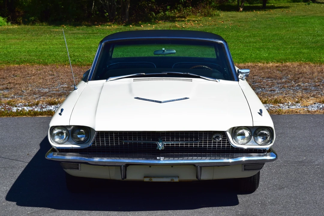 1966 Ford Thunderbird 4th Gen - Image 9 of 31