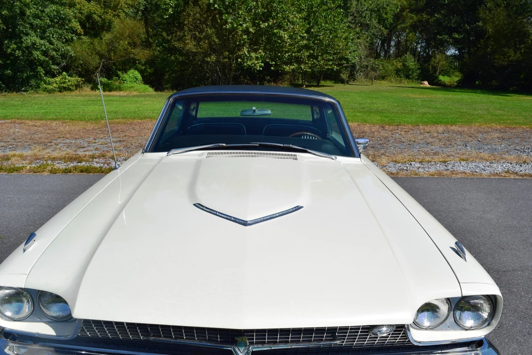 1966 Ford Thunderbird 4th Gen - Image 25 of 31
