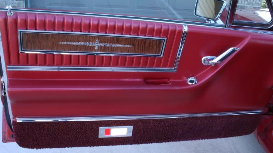 1966 Ford Thunderbird 4th Gen - Image 7 of 12