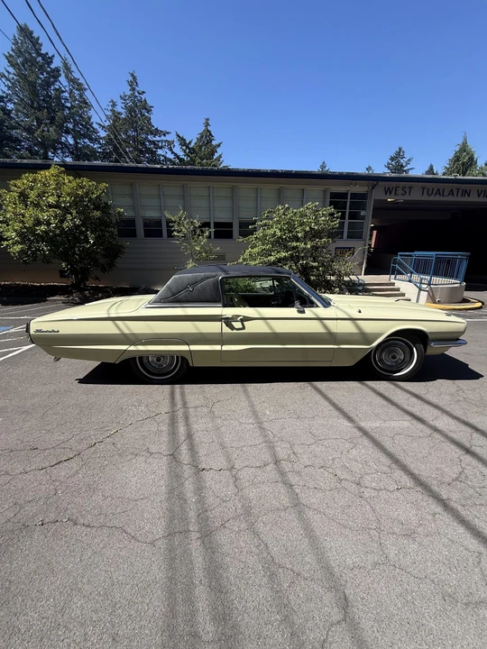 1966 Ford Thunderbird 4th Gen - Image 15 of 31