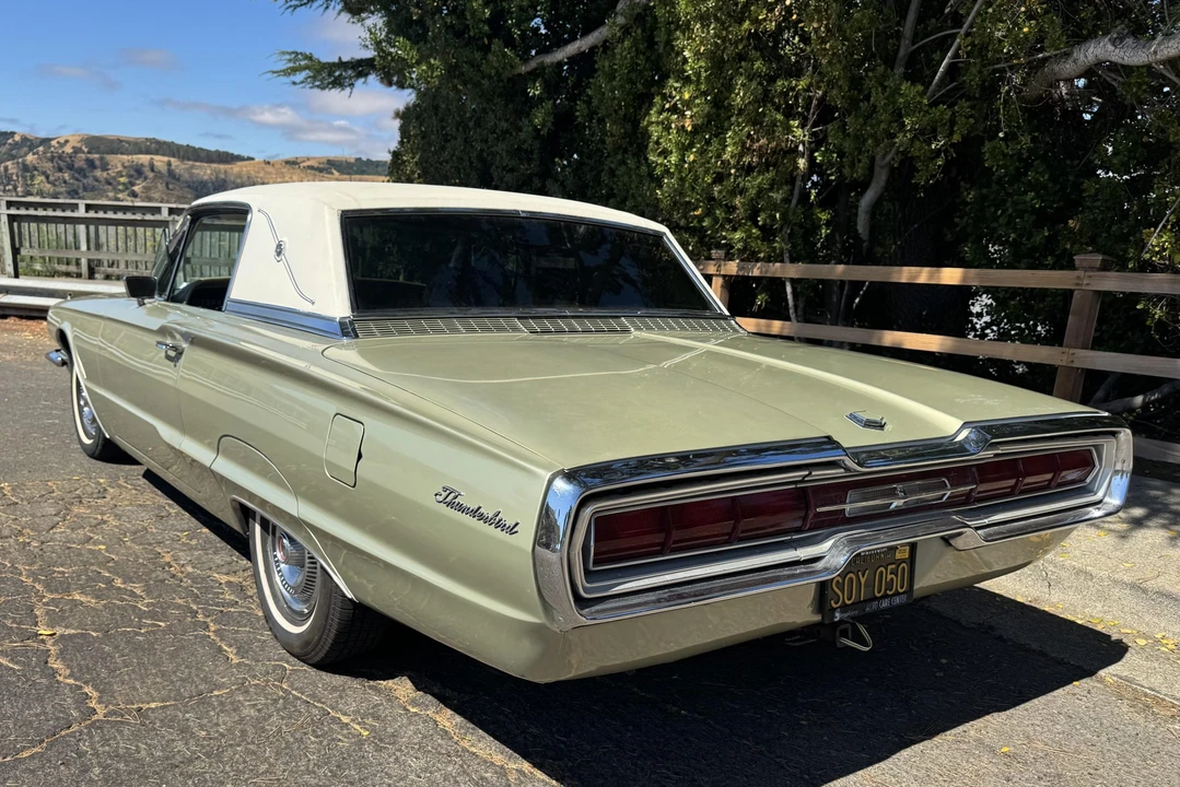 1966 Ford Thunderbird 4th Gen - Image 7 of 31