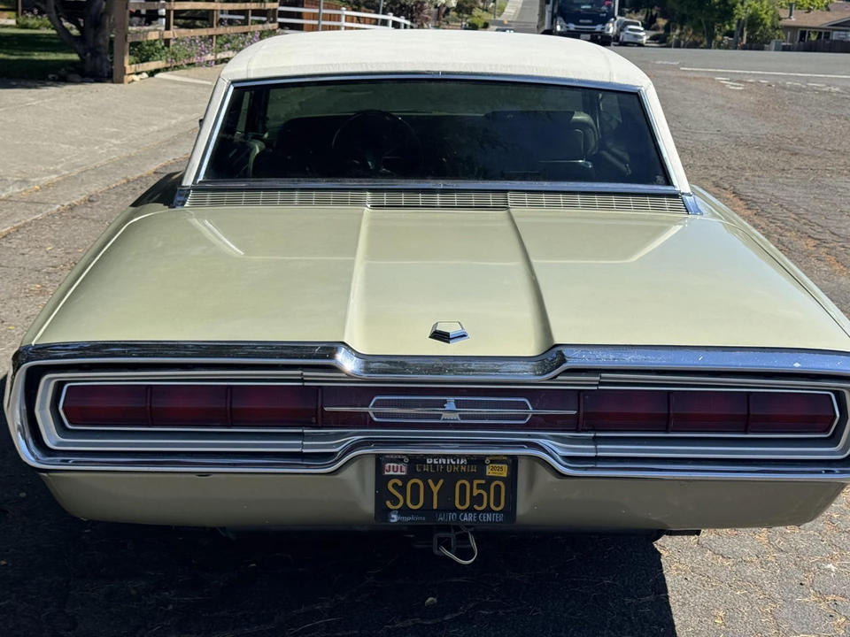 1966 Ford Thunderbird 4th Gen - Image 9 of 31