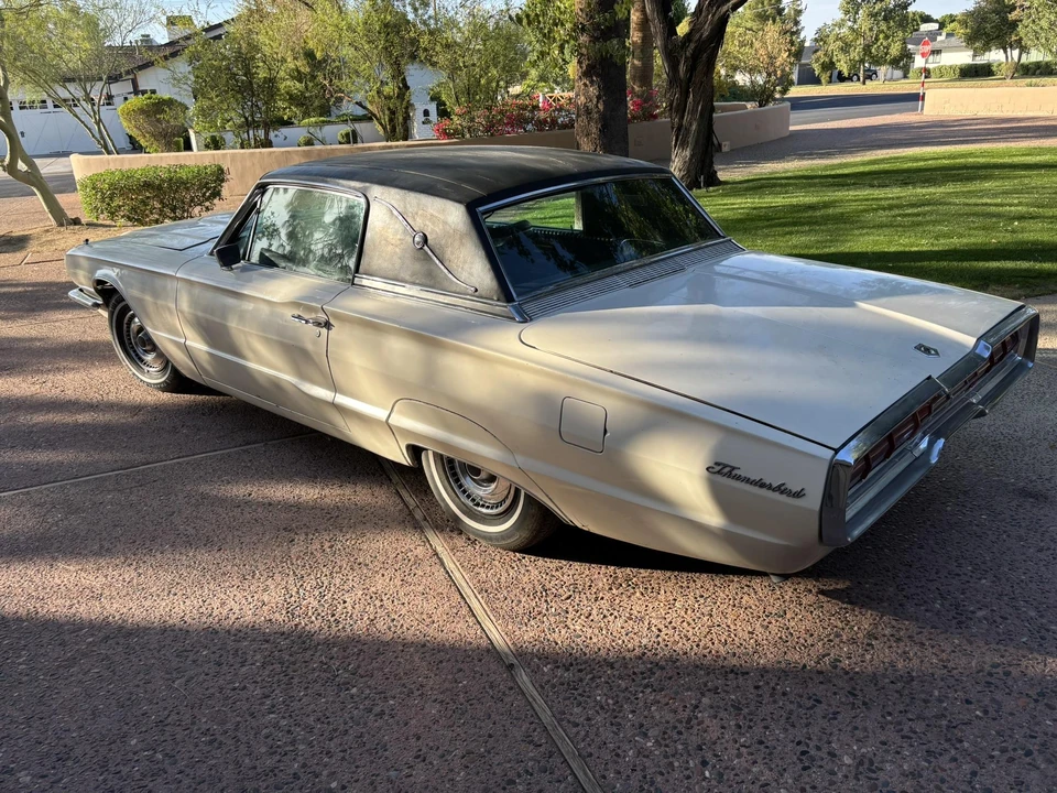 1966 Ford Thunderbird 4th Gen - Image 7 of 31