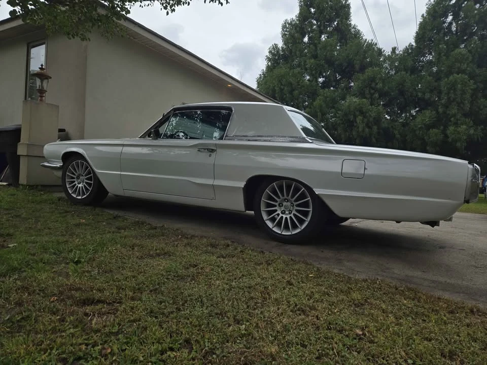1966 Ford Thunderbird 3rd Gen - Image 11 of 11