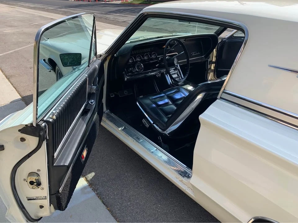 1966 Ford Thunderbird 4th Gen - Image 6 of 8